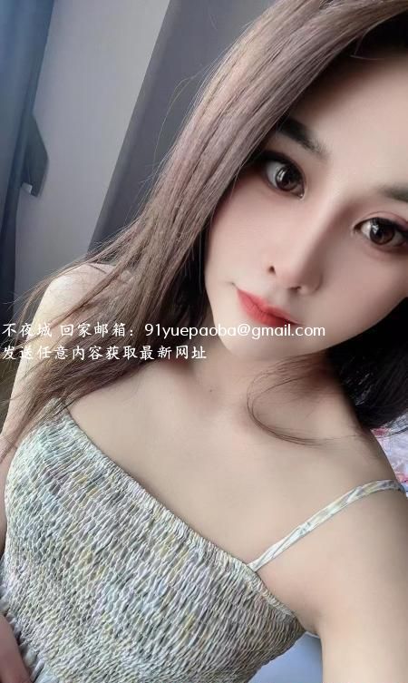滨海邻家小姐姐