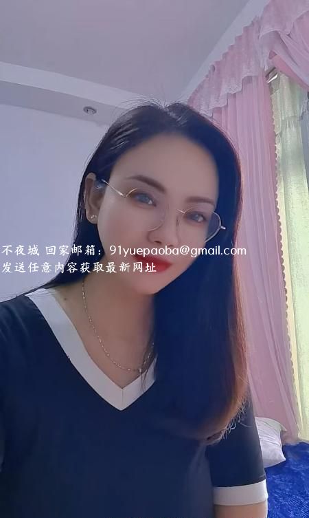 二刷性感气质骚御姐