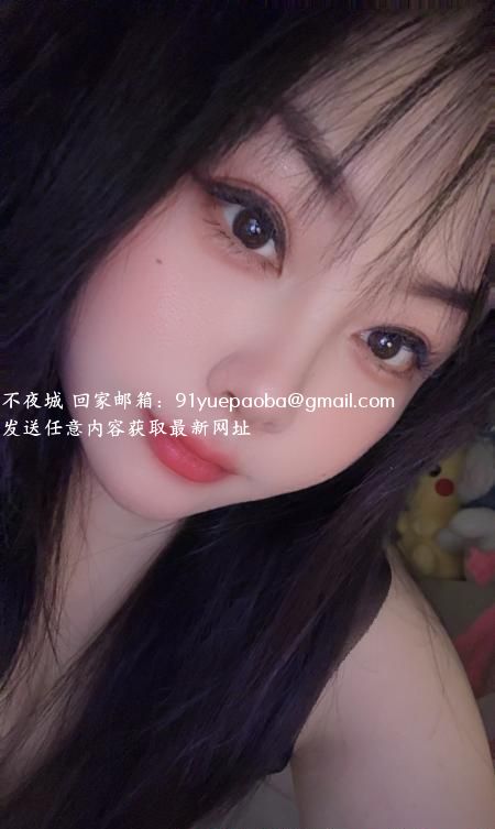 南门大胸妹子