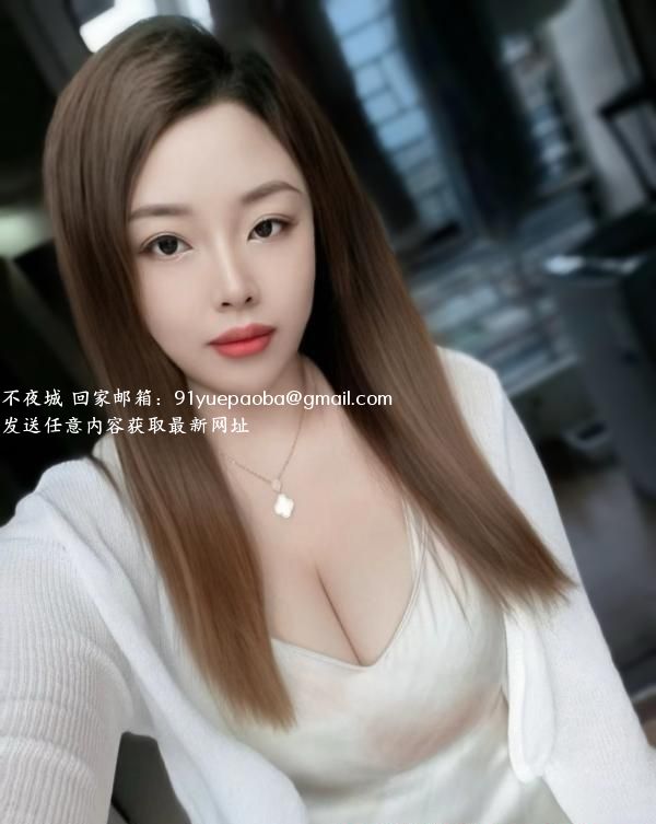 童颜巨乳小丽
