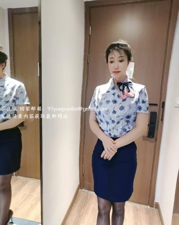 大屁股熟妇姐姐