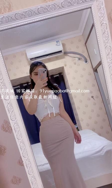 罗湖妩媚多姿的段美美