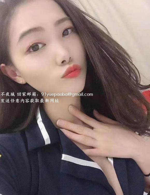 甜美型小美女