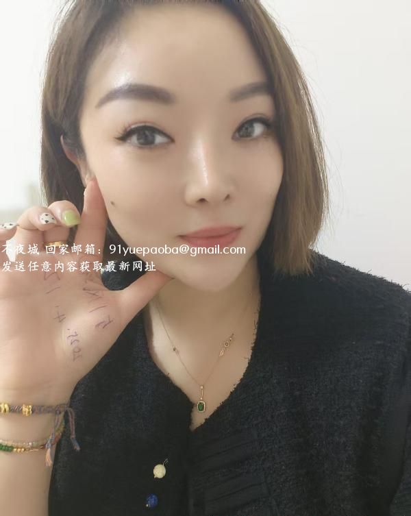 人妻三通少妇