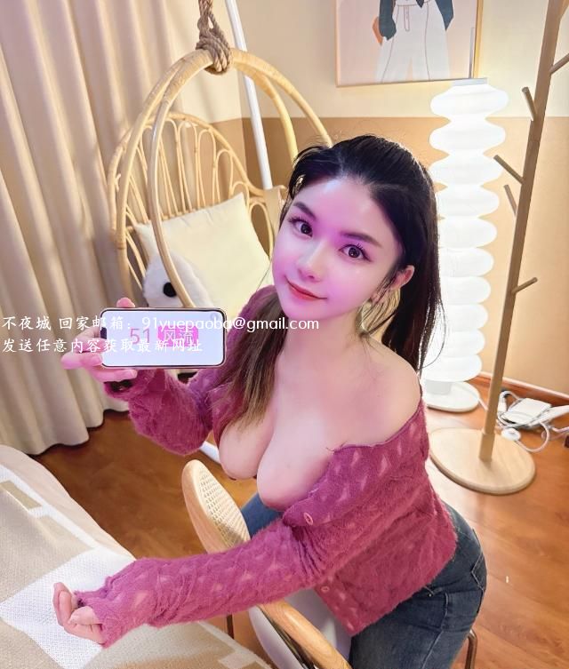 武定门彤彤小姐姐