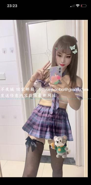 可亲苗条骚妇