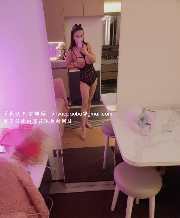 河东大奶情趣少妇