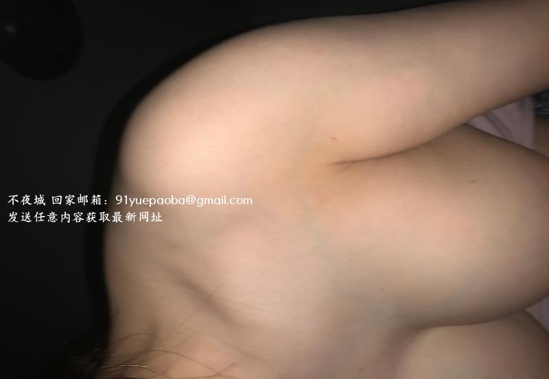 迈皋桥大胸小姐姐
