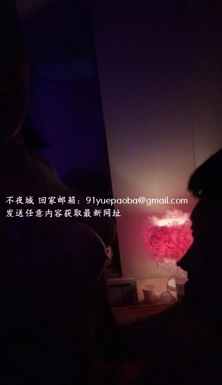 性感D奶颜值小姐姐