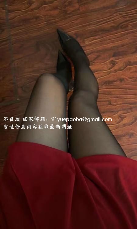 紫荆性感熟女彩云