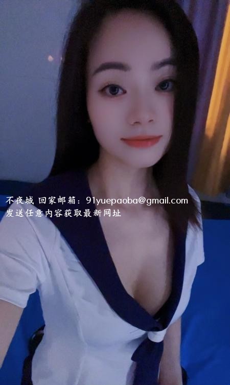 皮肤白嫩小姐姐茉莉