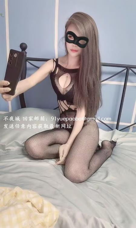 迷人温柔美少妇