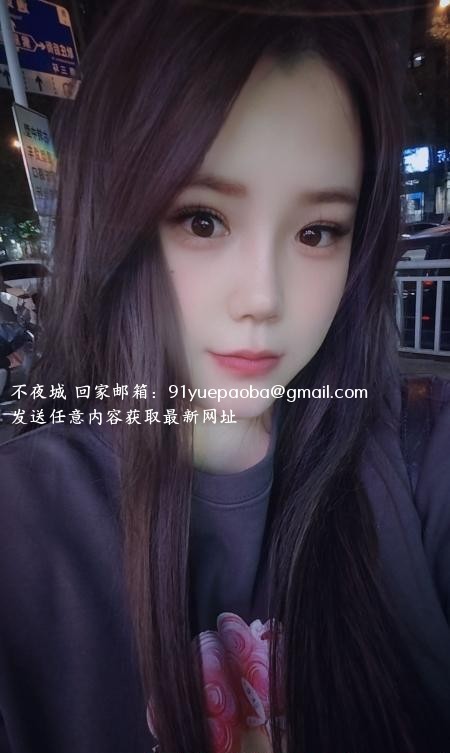 风骚G奶小姐姐