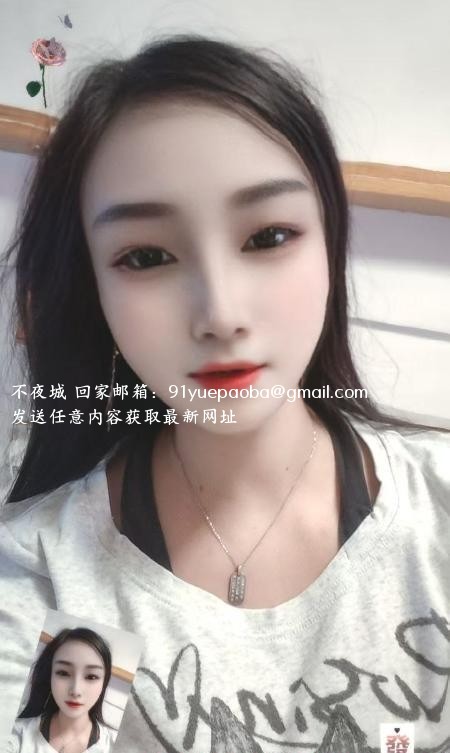 性价比大胸妹子