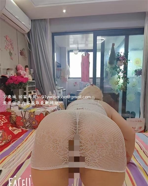 中出性格大波美妇女