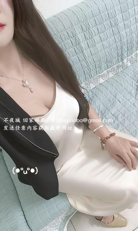 巨乳F罩杯沐瑾