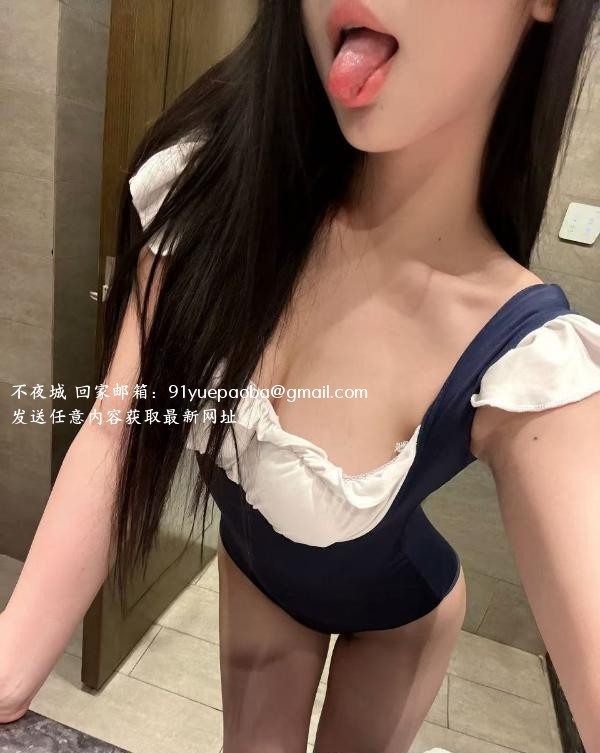 园区舌吻小嫩妹
