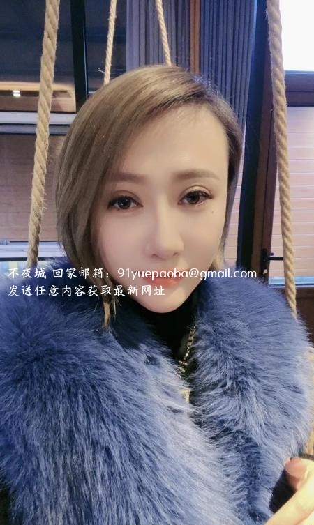 D奶大姐姐