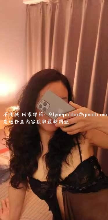 自聊自做少妇