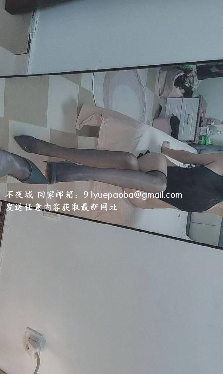 微瘦型大长腿老师
