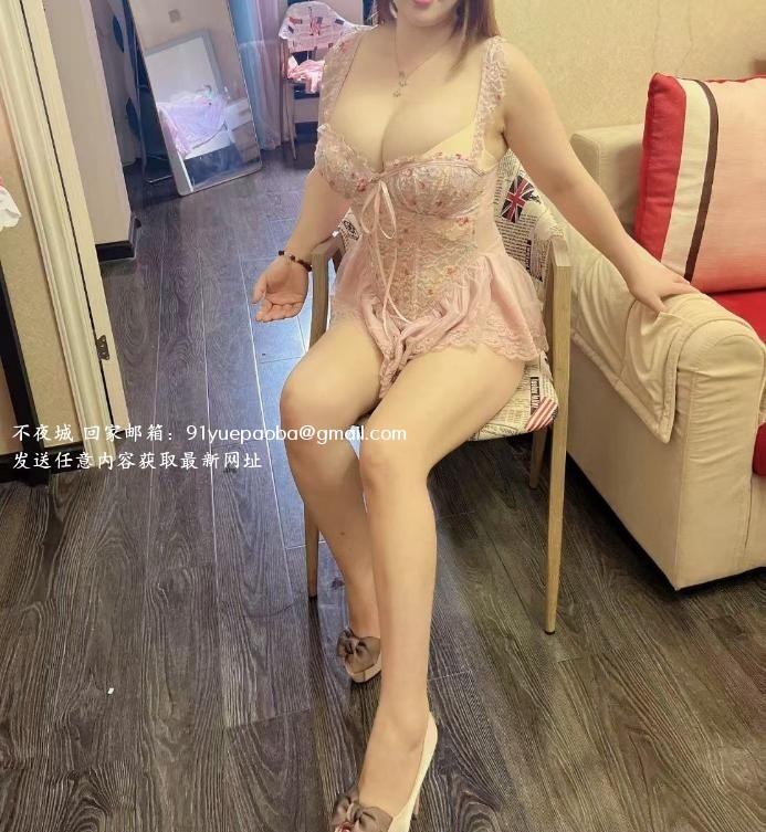 丰满薇薇安老师