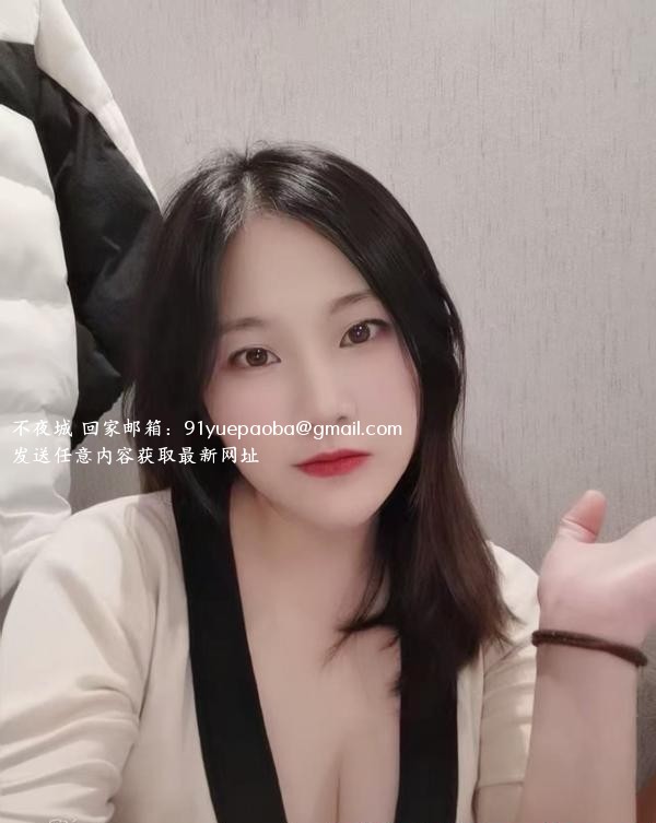 口爆小骚妹