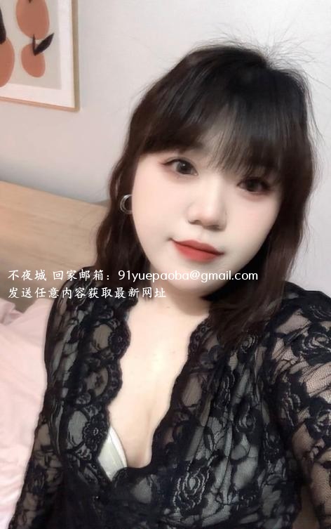 下沙梨形身材粘人精