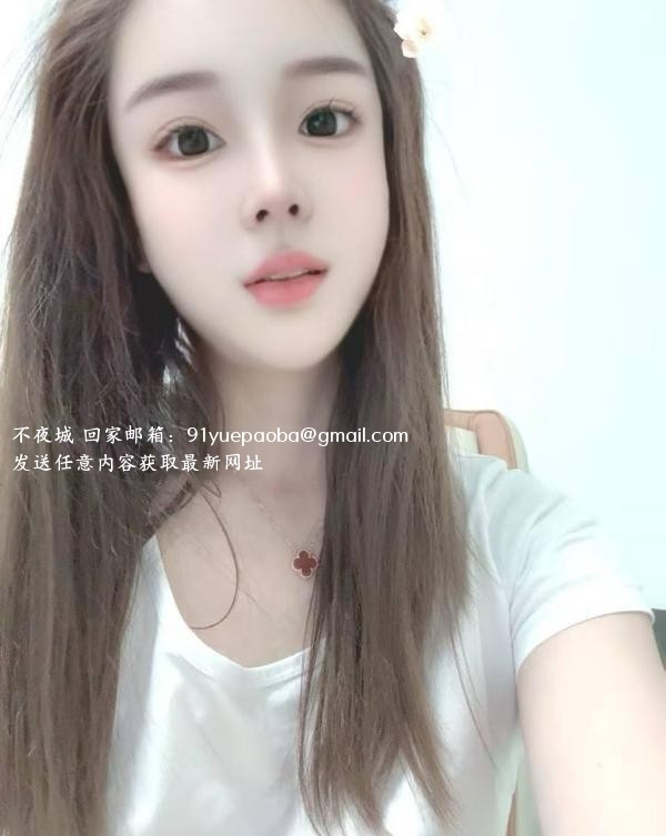江阴妩媚颜值妹子