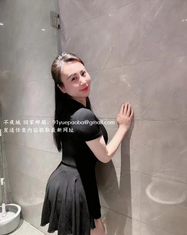 黑丝情趣冰糖