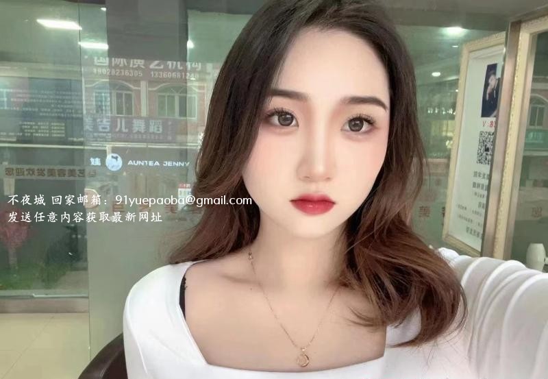 海珠骚女泡泡