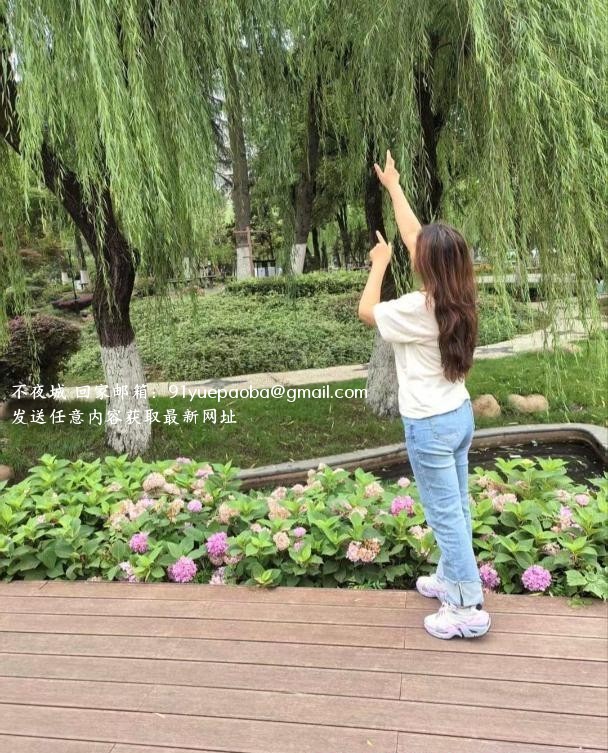 气质熟女阿姨