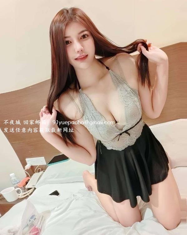 白嫩骚妹超紧水多