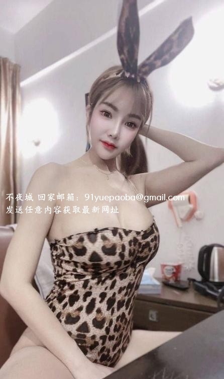黑丝网乳制服糖糖