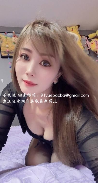 小美一线天的肥鲍