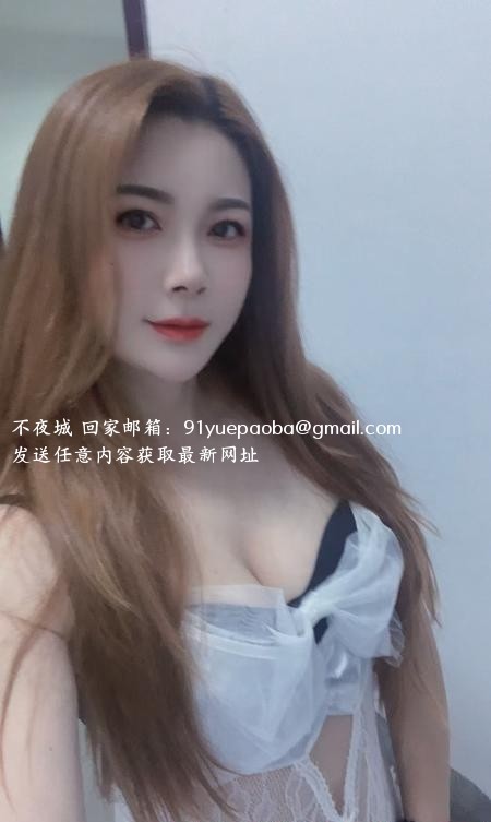 黄埔翘腚优优