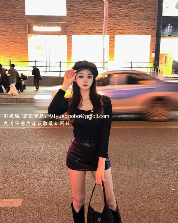 洪山深喉大胸妹