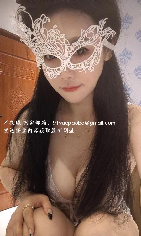 可舌吻69的艳舞女王