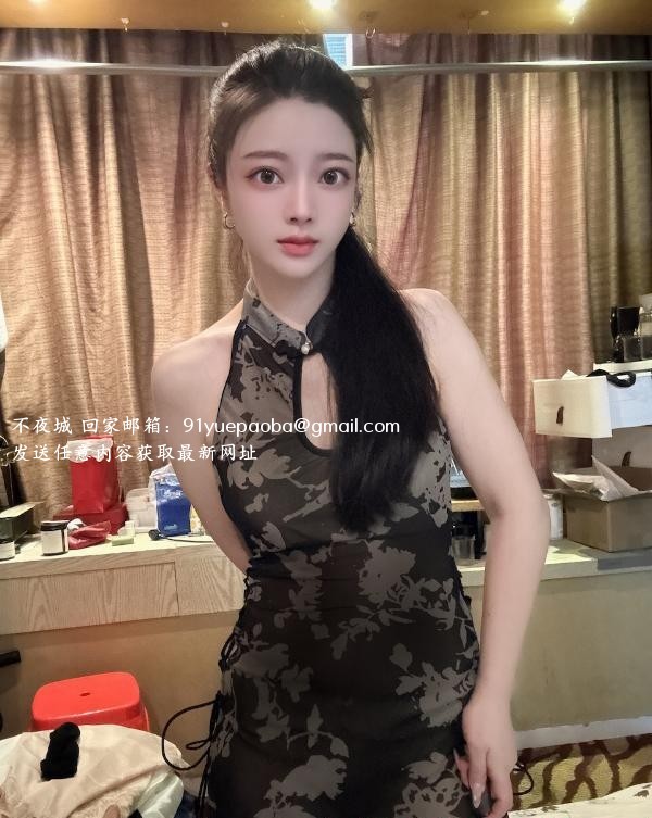 柒柒诱人大奶旗袍