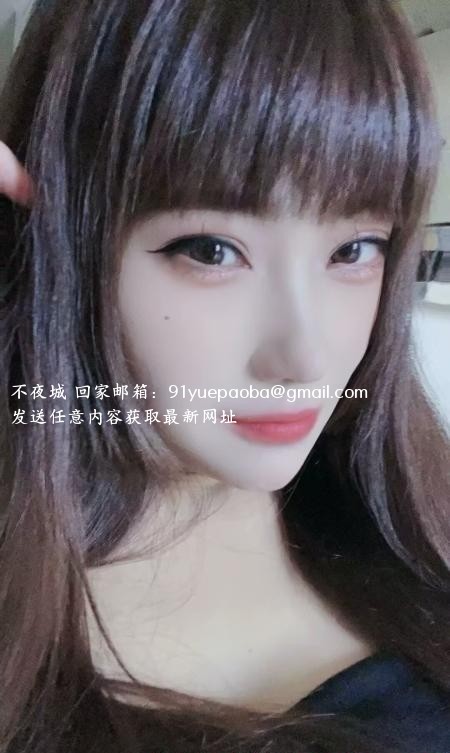 服务型美女