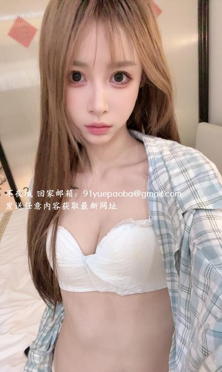 服务系制服多的御姐