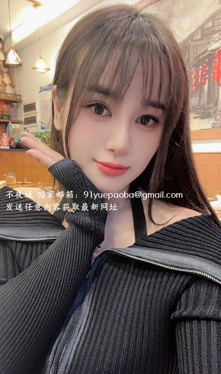 龙岗巨乳气质美女