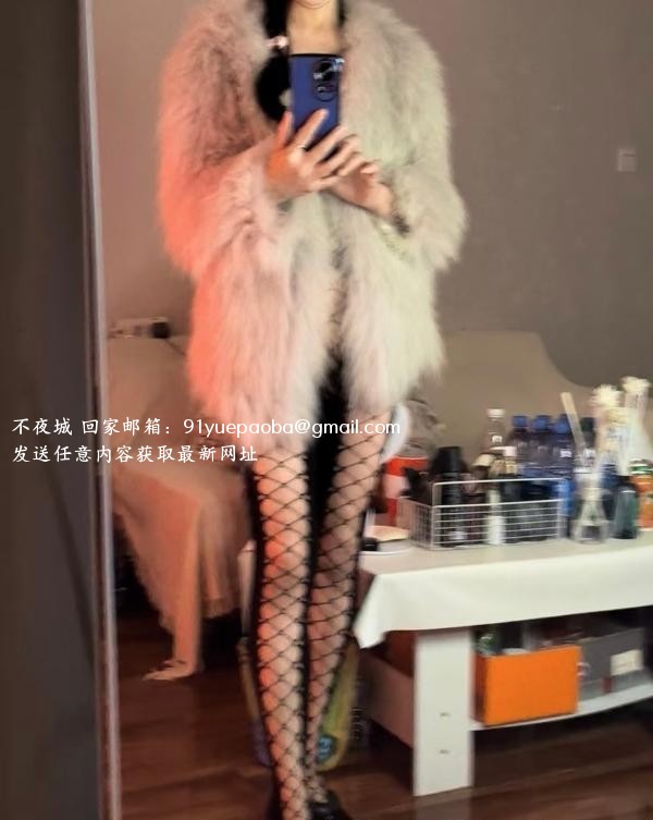 温柔少妇霞霞