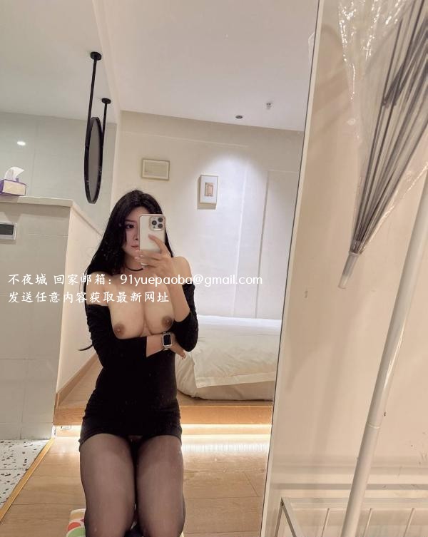 武侯美胸高挑妹子夏颜