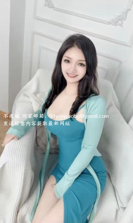 成都三通巨乳喷水少妇