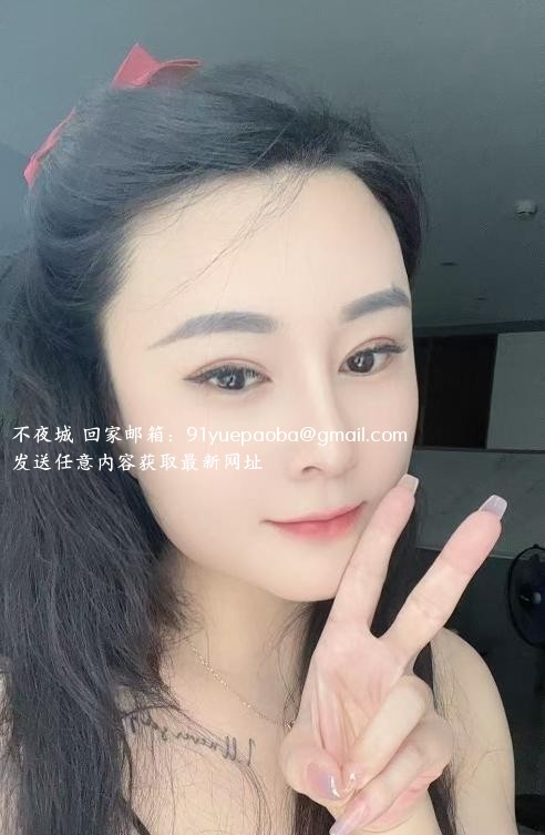 黑长直御姐静静