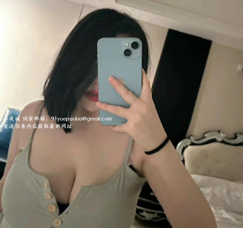 包河粉嫩大奶妹馒头b
