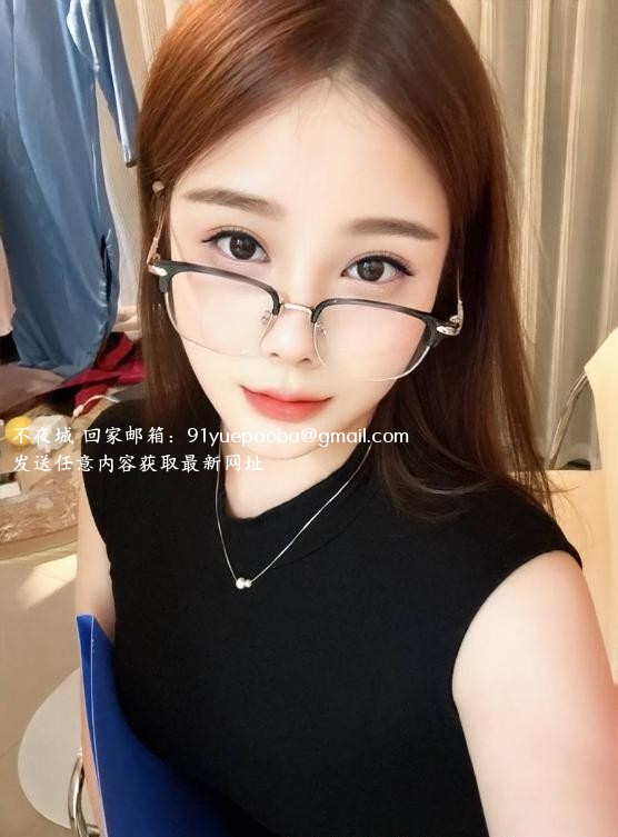 大胸兼职妹子