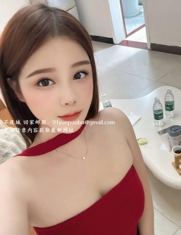 大胸兼职妹子