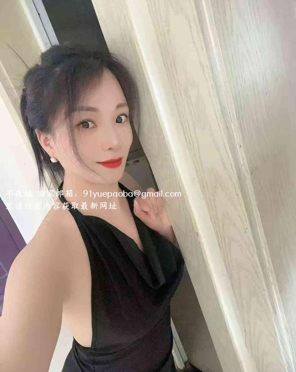 性感小蛮腰