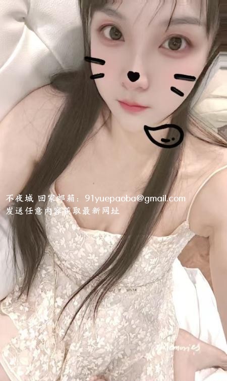 上城居家文静人妻
